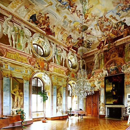 President Apt By Prague Castle, Views Praga Exterior foto