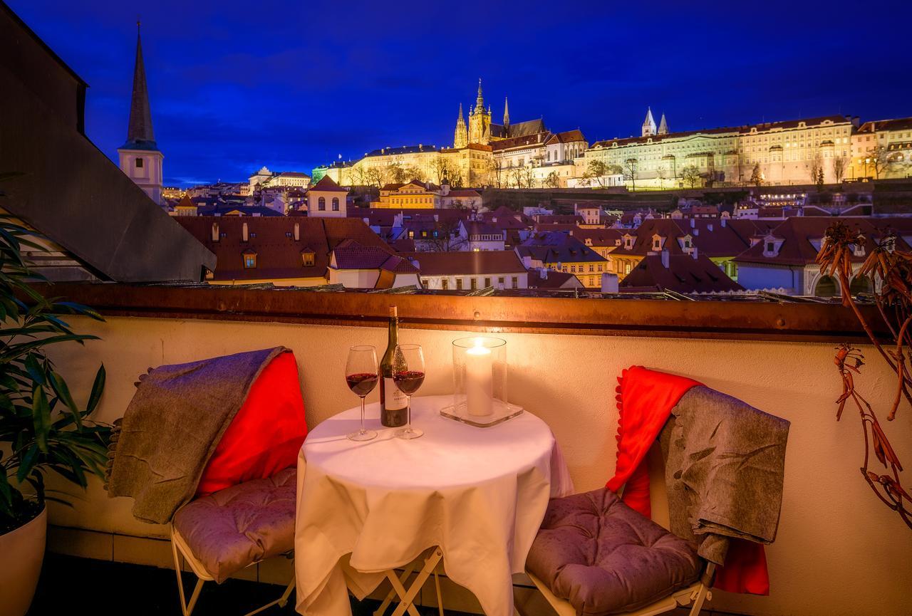 President Apt By Prague Castle, Views Praga Exterior foto