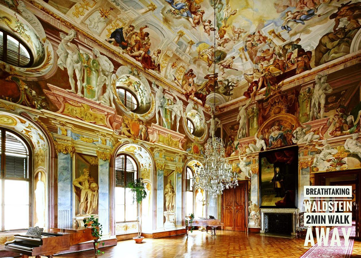 President Apt By Prague Castle, Views Praga Exterior foto